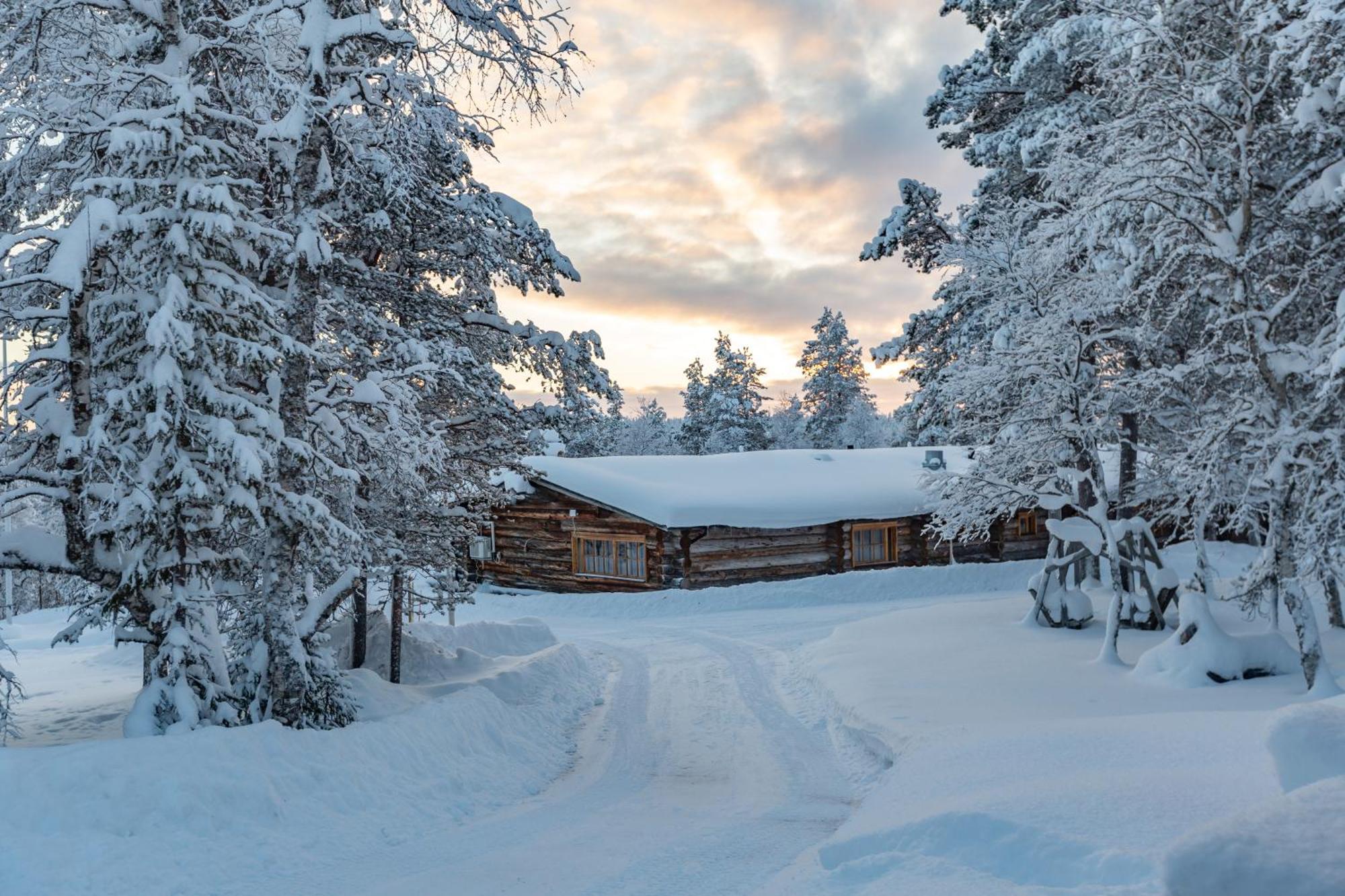 Kuukkeli Log Houses Aurora Resort Saariselkä Exterior foto