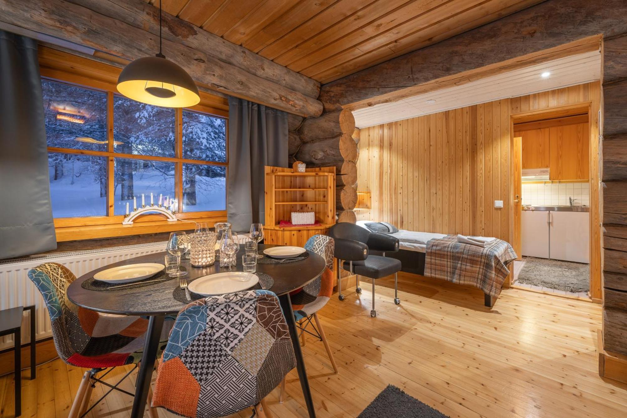 Kuukkeli Log Houses Aurora Resort Saariselkä Exterior foto
